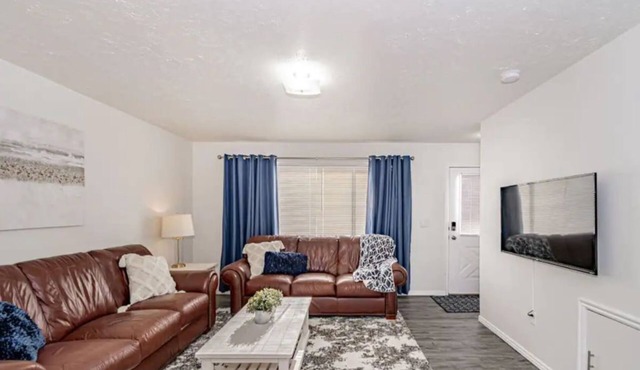 Rockwell Inn 6 | 2 King BD | Beautiful Views | Ski in Inkom