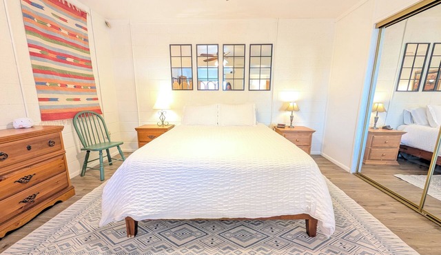 Roomy, Cute + Mountain Views 1 Bedroom Full Kitchen in Prescott Valley