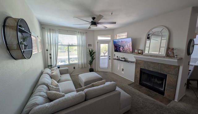Scottsdale 2BR/2BA Heated Pool, Hot Tub, Near Mayo & WestWorld in Scottsdale