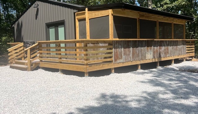 Secluded Hunting & Fishing cabin in the Woods - Osceola, MO in Osceola