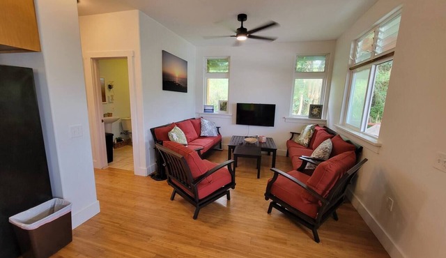 Serene 2-bedroom apartment in charming Kapaau perfect for relaxing stay in Kapaau