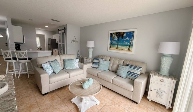 Shorewalk 2BR/2BA Condo Minutes from Beach & IMG in Bradenton