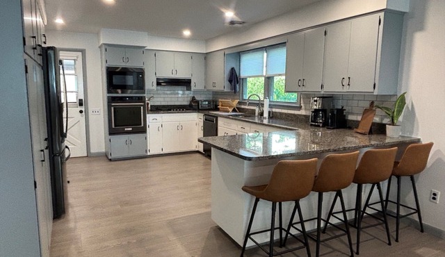 Spacious 3BR Stockton Rivertown Getaway in Stockton