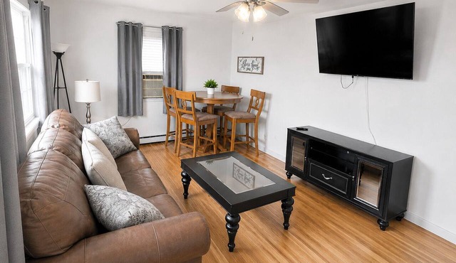 Spacious Duplex that is pet friendly in Cheyenne