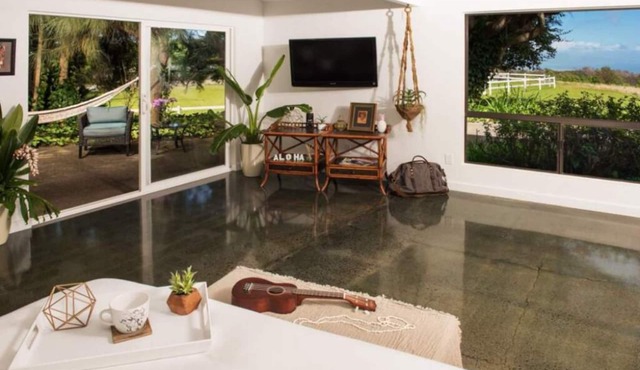 Spacious Hawaiian Cottage Suite in the Upcountry of Maui!