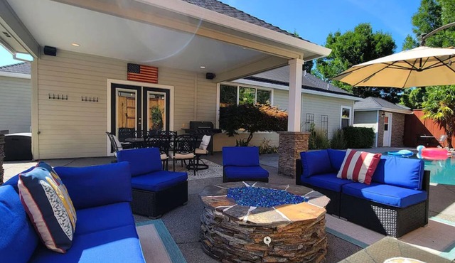 Spacious home with pool nestled in the foothills of RoxyAnn. in Medford