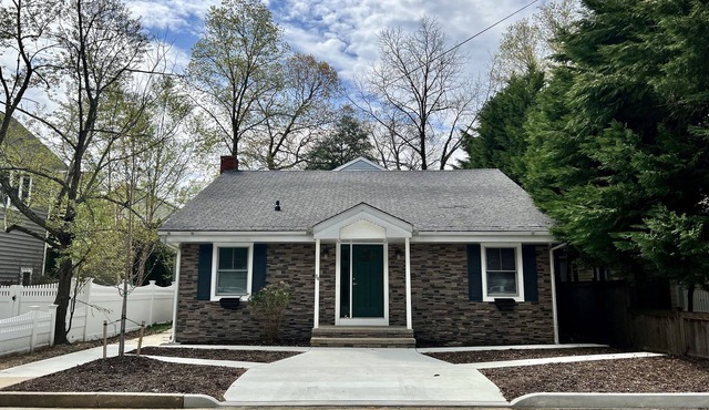 SPACIOUS, IN THE PINES REHOBOTH BEACH HOME - 84 Kent St. in Rehoboth Beach