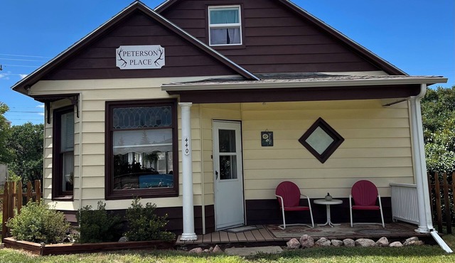 Steps from restaurants and the historic Stockman’s Bar and Grill. in Walden