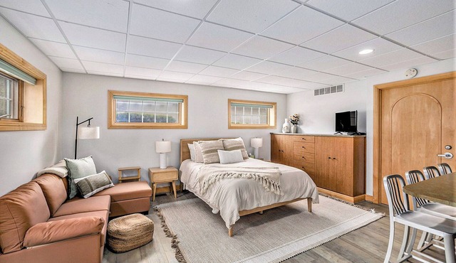 Studio Apartment on Main Street across from Betsie Bay public marina and park in Frankfort