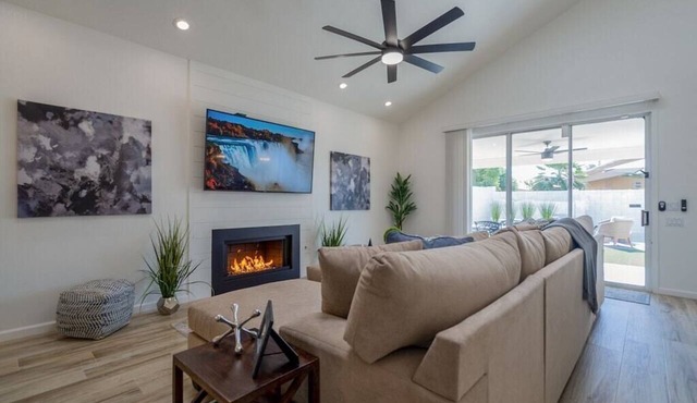 Stunning $100K+Remodel! Perfect QuietLocation,HtdPool,Spa,BBQ,FirePit,EV Charger in Scottsdale