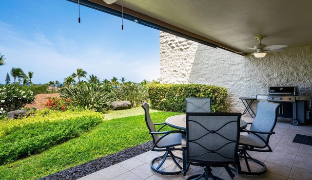 Summer Deal Kona Vacation Condo with Grill Near Keauhou Bay and Beach