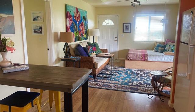 Sunrise Sanctuary, Spacious, Beautiful, Tranquil Living, Green Sands Beach in Naalehu