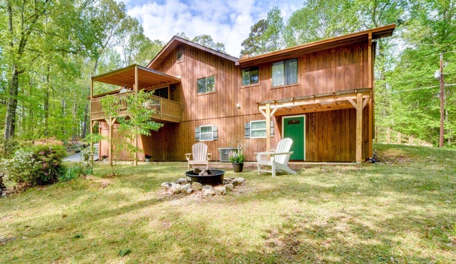Tranquil 1-bedroom apartment with AC in charming Toccoa in Toccoa
