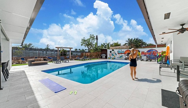 Ultimate Getaway Waterfront 5 Min to Hard Rock in Miami