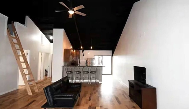 Unique Loft Rental with Access to Spacious Deck and Games Room for an Amazing Getaway by Tenkiller Ferry Lake in Oklahoma in Cookson