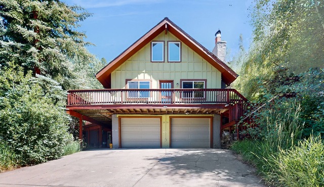 Vail Mountain Condo w/Hot Tub - 10 Minutes to Vail Ski Resort in Vail