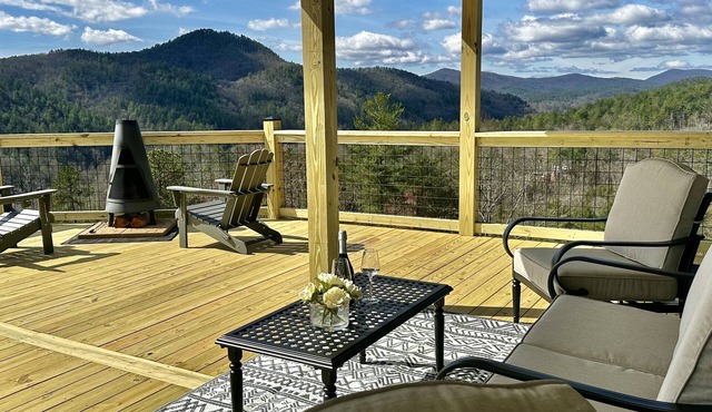 VIEWS! Mountain Sunsets & Stars! - The Green Cabin in Clayton