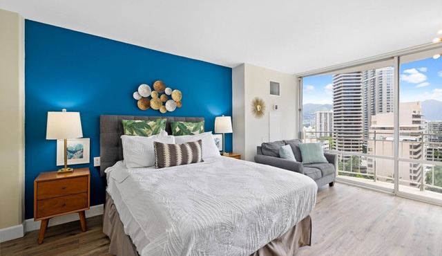 Waikiki Upgraded High Floor Studio
