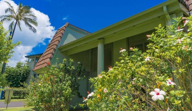 *Walk to the Beach and Westin!* | Sleeps 6
