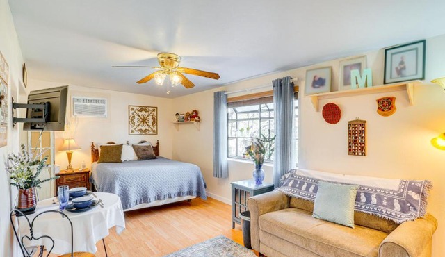 Walkable Studio w/Patio in Tucson! in Tucson