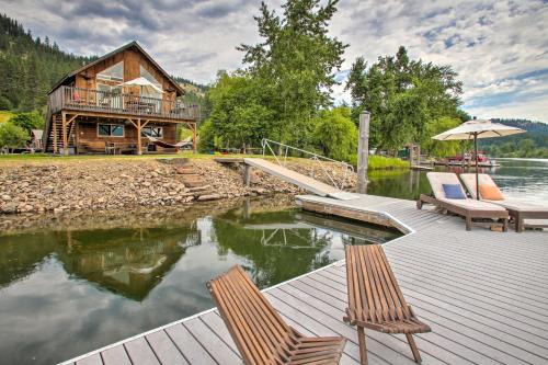Waterfront Cabin w/2 Boat Docks & Mtn Views! in Saint Maries