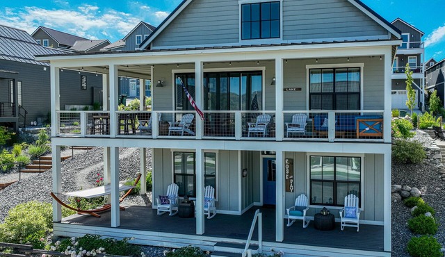 Welcome to Rose All Day and Wine Not at The Lookout at Lake Chelan in Chelan