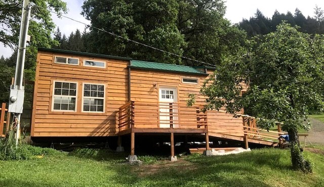 Wilderness Cabins, RV Park & Glamping in Idleyld Park