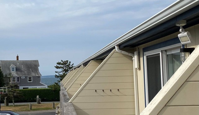 WORLD CUP from CAPE COD! Superb condo with AC in charming Falmouth in Falmouth