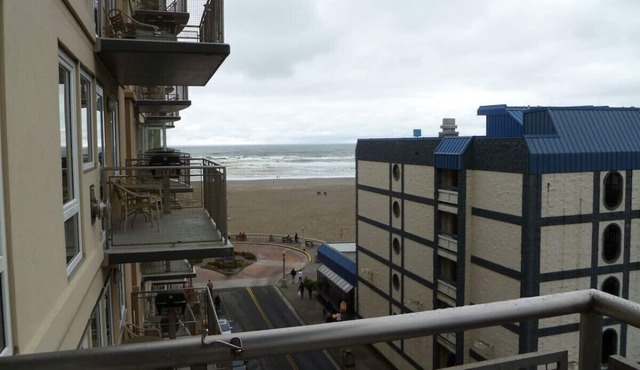 WorldMark 5-Star Resort Ocean Front ,Seaside, Oregon in Seaside