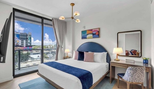 Wynwood 2-Unit Combo | Same Floor | Sleeps 8 in Miami