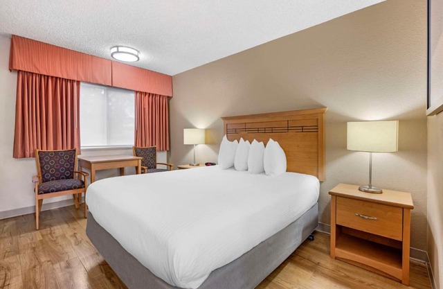 Aladdin Inn 
