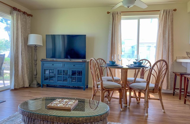 Kauai 2 BR/2 BA Condominium Oceanfront - Pono Kai Resort D102! in Kapaa