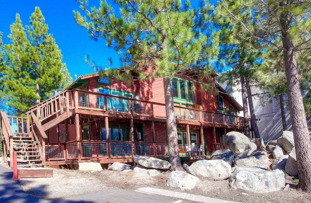 Tahoe Stateline 