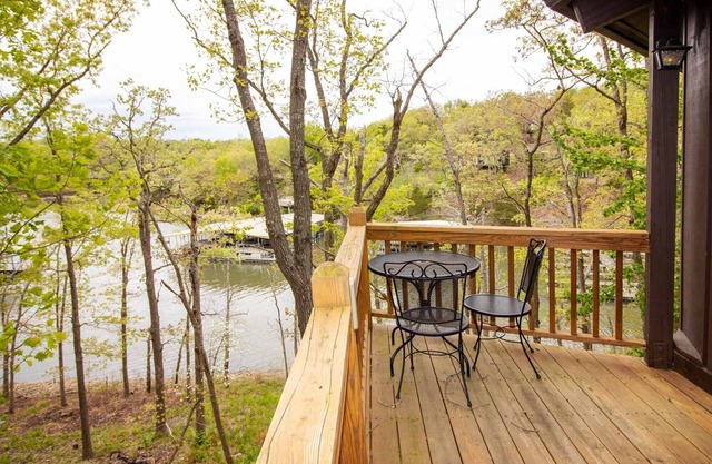 UNIT 7 - TREETOP 2 BEDROOM VILLA in Village of Four Seasons