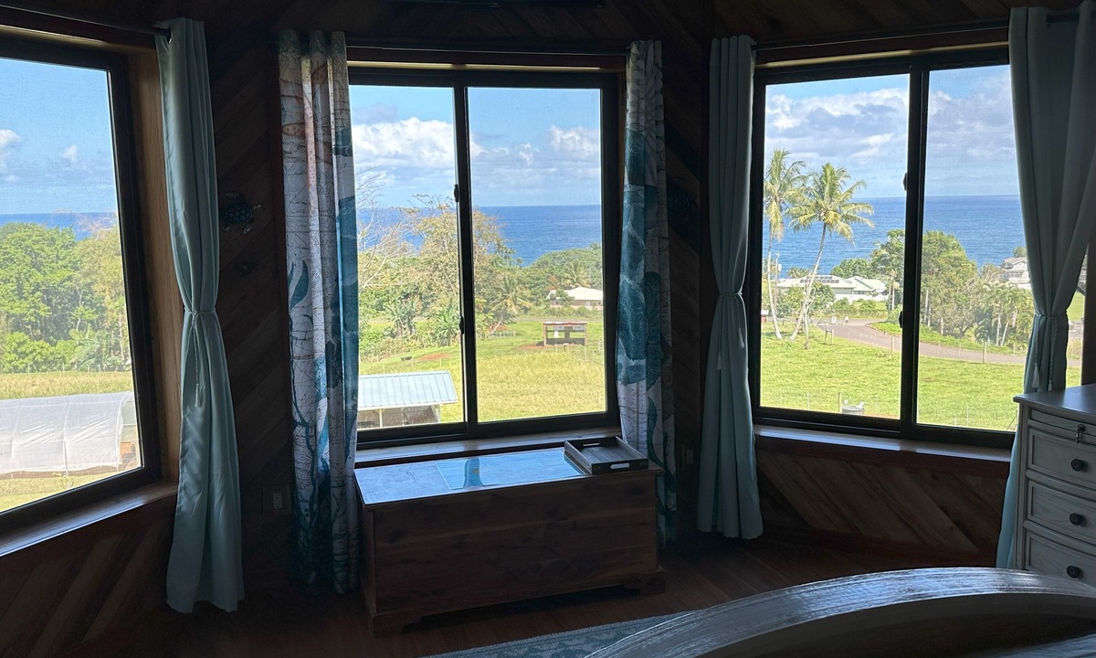 Paukaa Bed & Breakfast | Hawaii Magic Skies B&B Farmstay