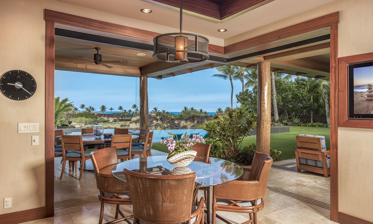 Kaupulehu House | Experience luxury at Hale Kahikole in Kailua Kona, featuring 5 bedrooms and a private pool.