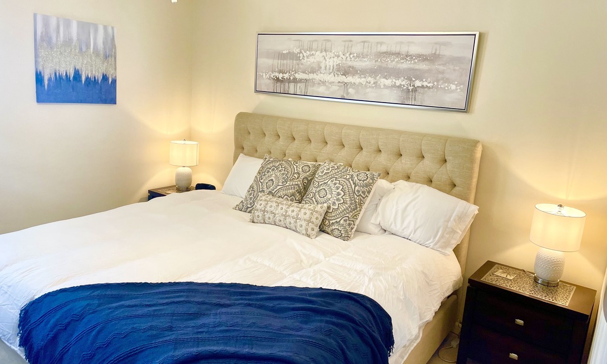 Marco Island Condo | Beautiful beachfront, along with breathtaking sunset views