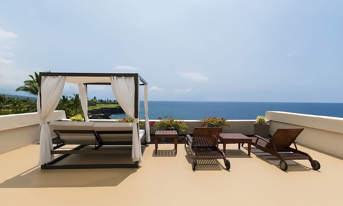 Keauhou Hotel | Island Hopping! Resort View, Oceanfront, Game Room, Onsite Restaurant and Bar