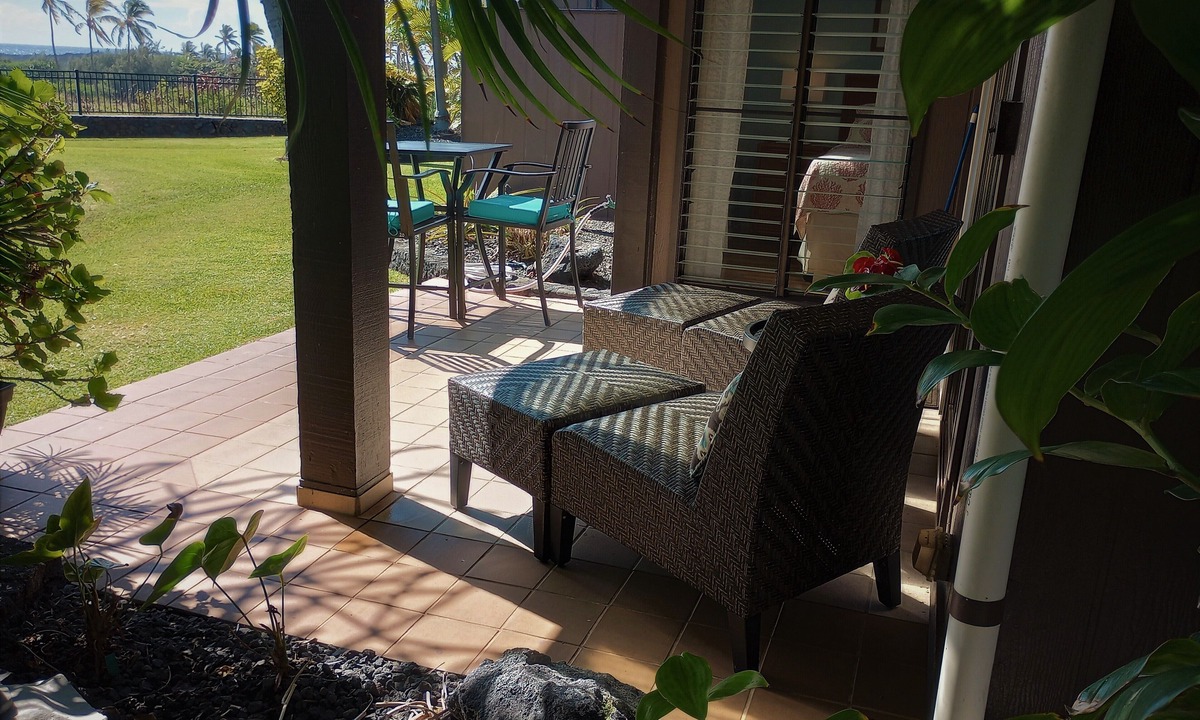Punaluu Condo | Cozy Ocean View Condo - Great Pool & Short Walk to Punalu'u Beach
