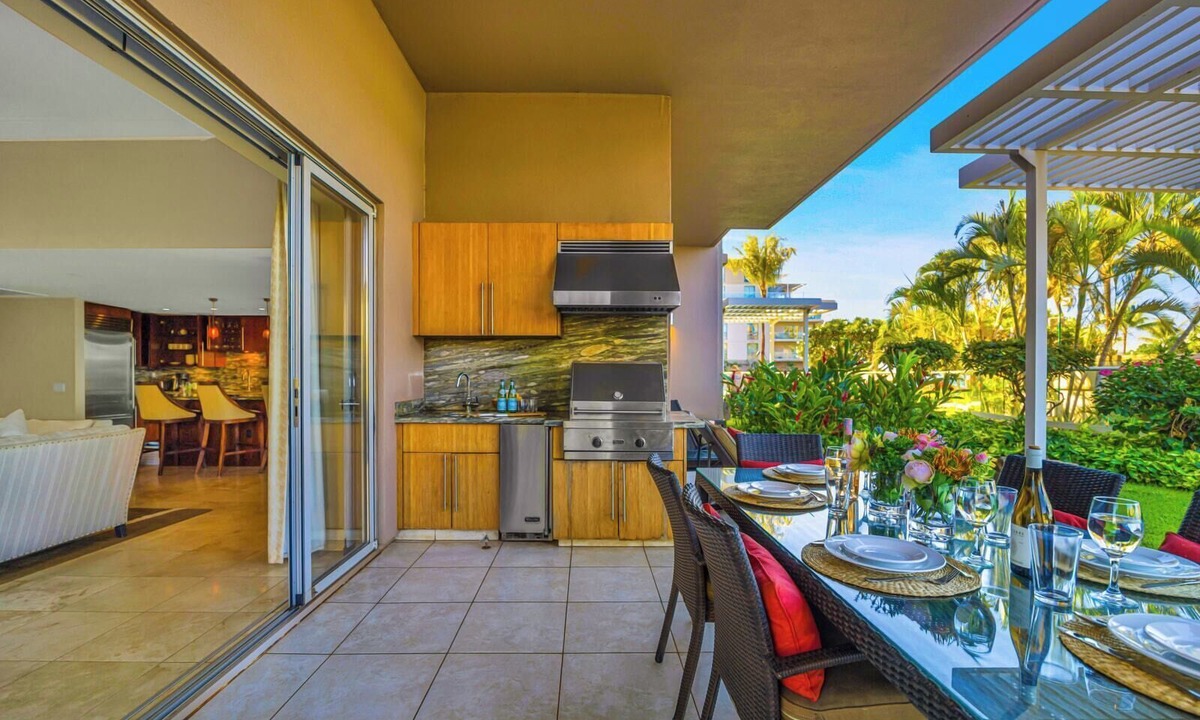 Honokowai Condo | Honua Kai | Oceanfront 3 BR Sleeps 10 | Car Incl. w/6+ Nights | HKH-150 by KBM