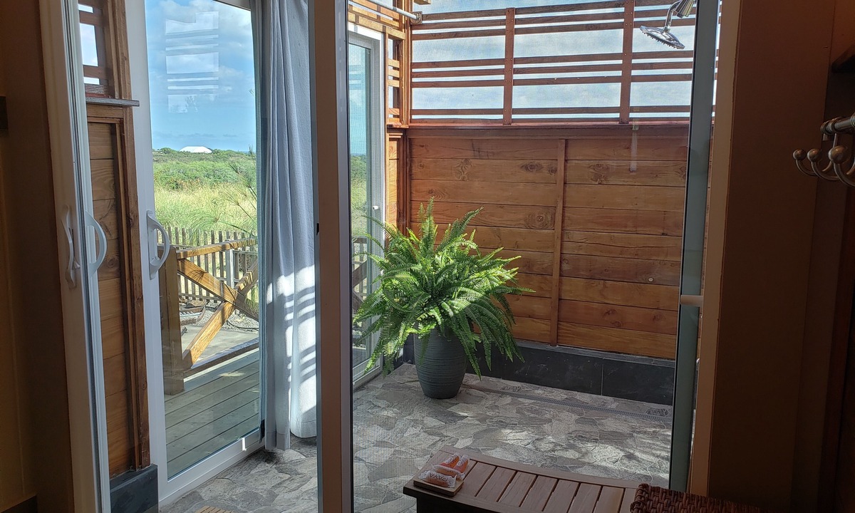 Waimea House | The Ishihara Home- Classic Quality!
