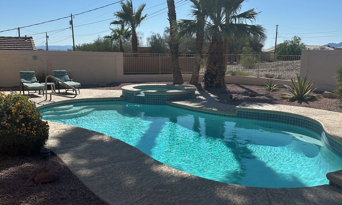 Lake Havasu City House | AUGUST BIG SAVINGS! PRIVATE POOL, PATIO & TIKI BAR WITH BEAUTIFUL LANDSCAPING