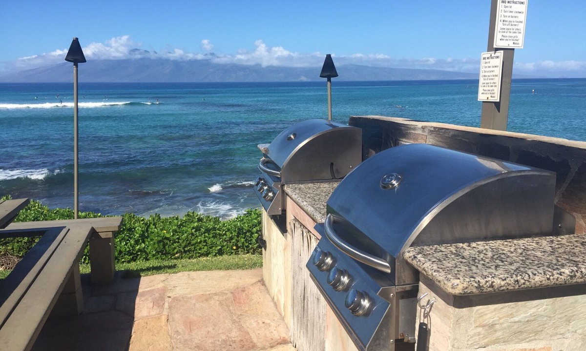 Kahana Condo | Fantastic details throughout 2BD oceanfront condo