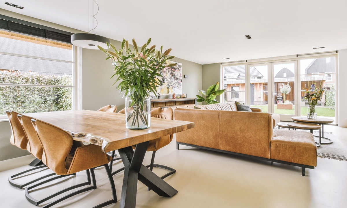 Makiki House | Tropical Luxury Living: Stunning 4-Bedroom Home