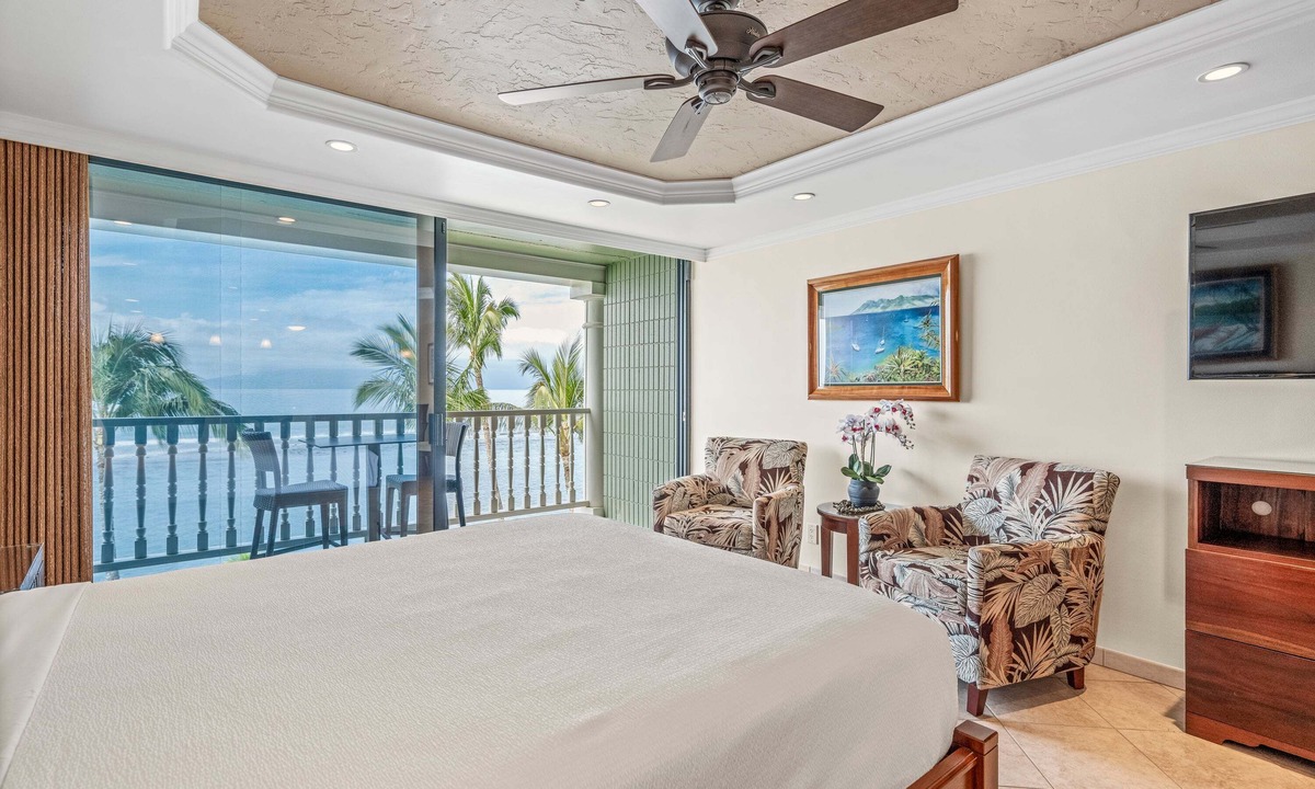 Historic Lahaina Front Street Condo | Lahaina Shores 513 – Oceanfront Views