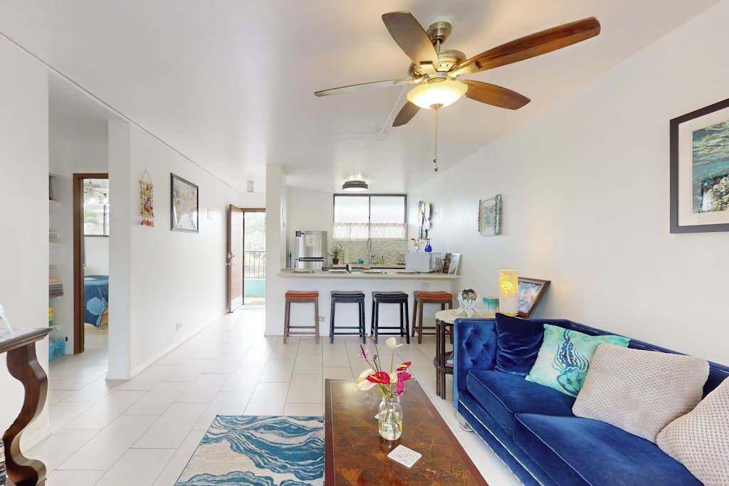 Hilo Condo | Waterfront Hilo Condo with Shared Pool, Fast WiFi & Full Kitchen