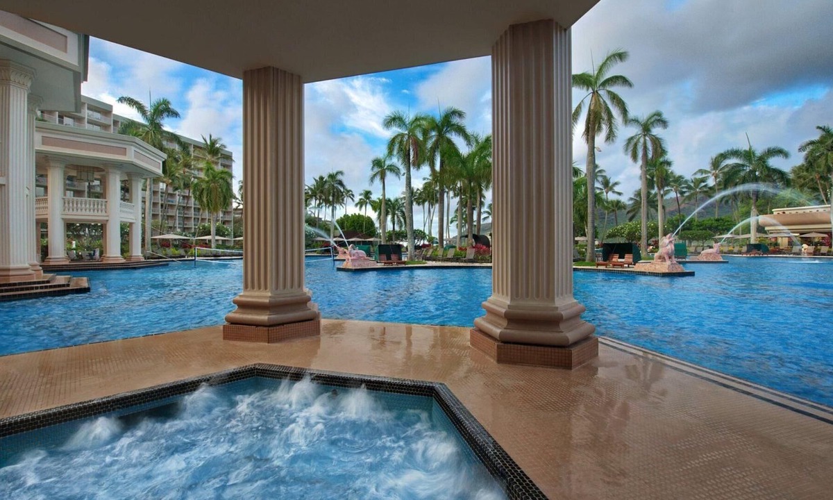 Lihue Resort | Beachfront Kaua'i Escape with Ocean Views