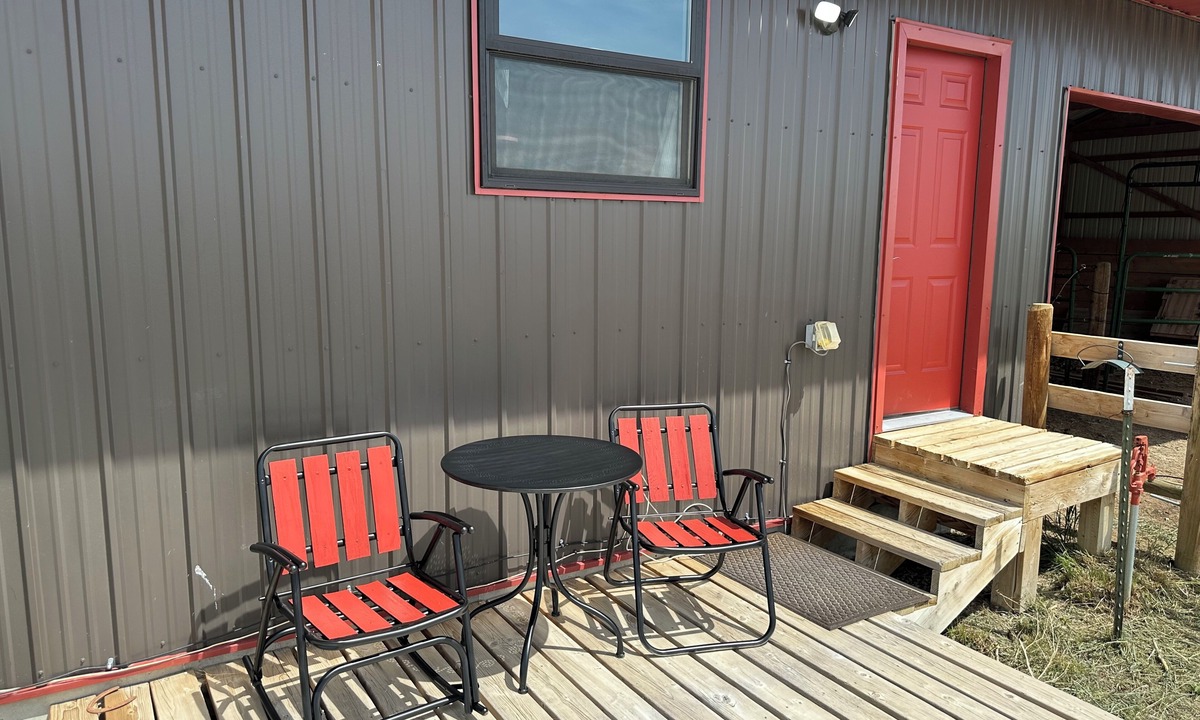 Lander Cottage | Cottontail Cottage-Peaceful 1-bedroom cottage with AC in charming Lander