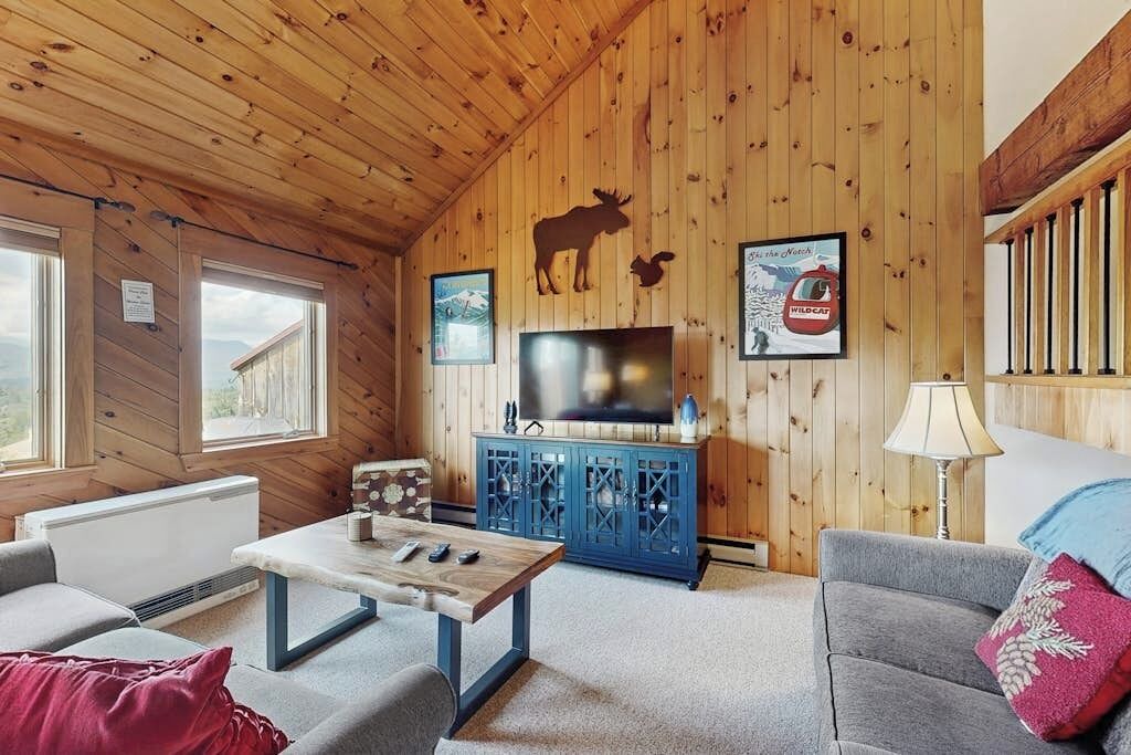 Jackson Condo | Charming Resort Condo w/Amazing Views, Fast WiFi & Perfect Location
