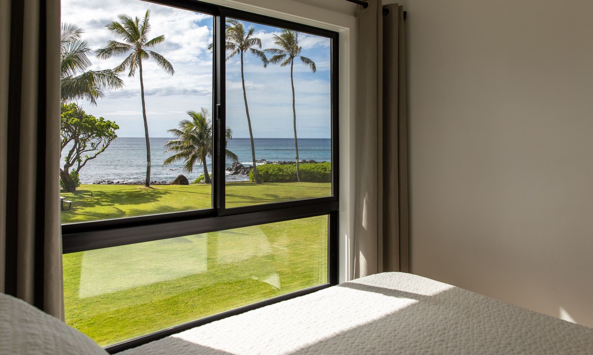 Waialee House | Oceanfront Paradise Escape on the North Shore of Oʻahu. 30-Night Minimum Stay